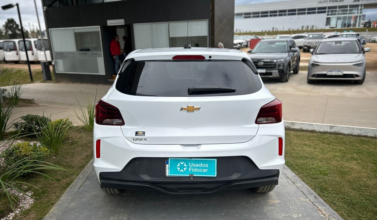 Chevrolet Onix LT 1.0 - 2026 Chevrolet Onix LT 1.0 - 2026