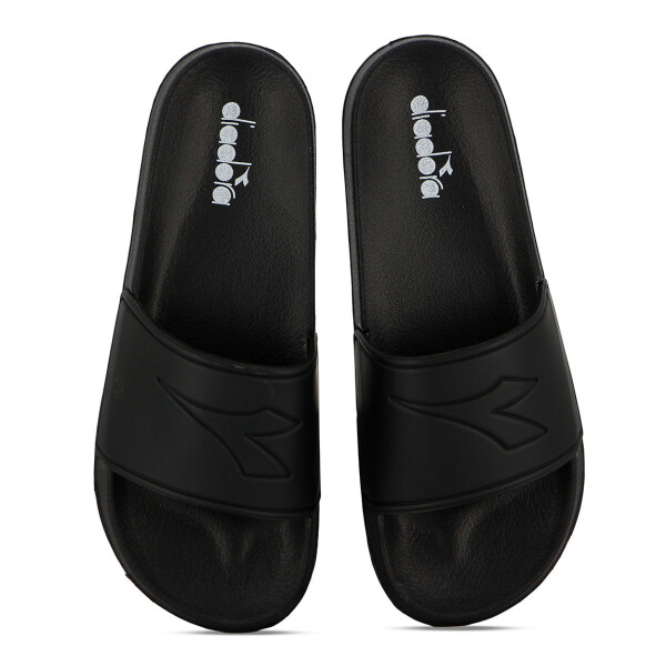 Chanclas Diadora Ojota Tira Ancha Con Logo Black-black Negro-negro