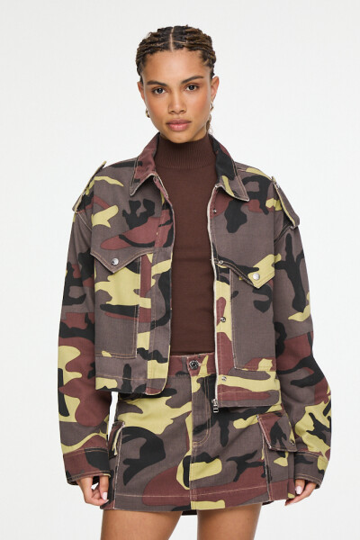 CHAQUETA DENIM CAMUFLADA Camuflado