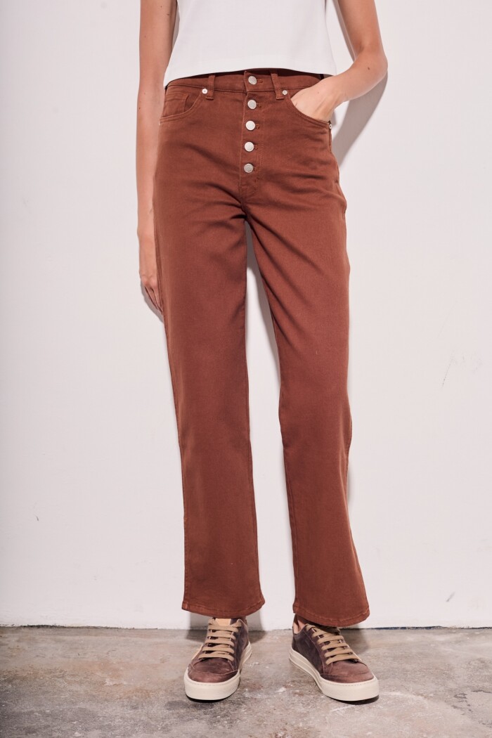 Jean Recto Botones Marron