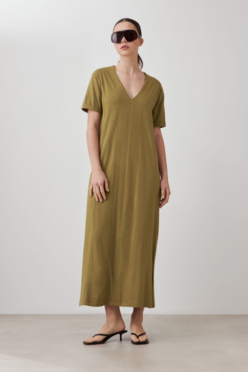 Vestido con costuras verticales y tajos laterales verde oliva