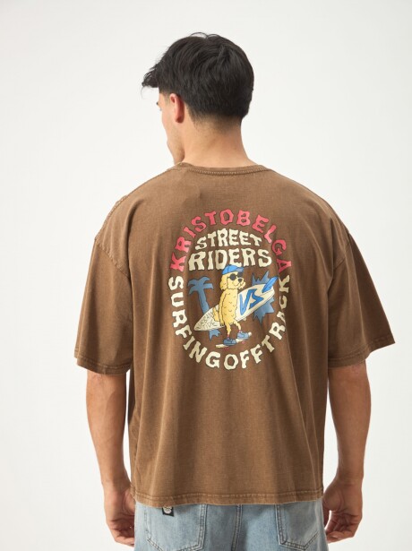 REMERA STREET RIDERS MARRON