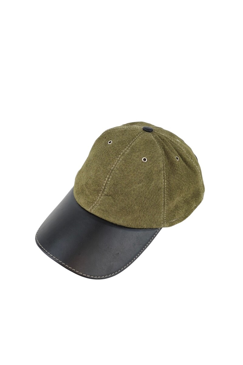 Gorro de cuero verde