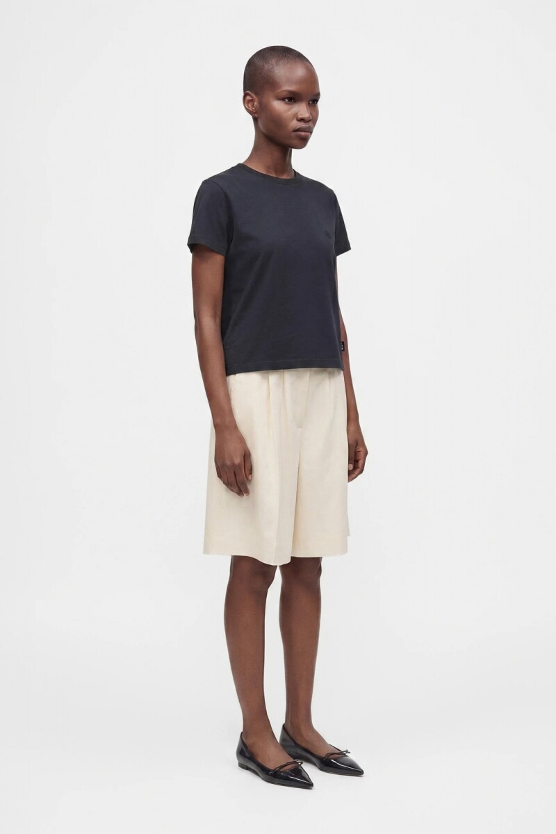 REMERA SHELLEY Negro