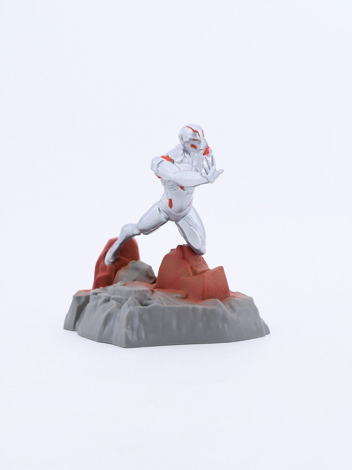 Muñeco de ultron sales