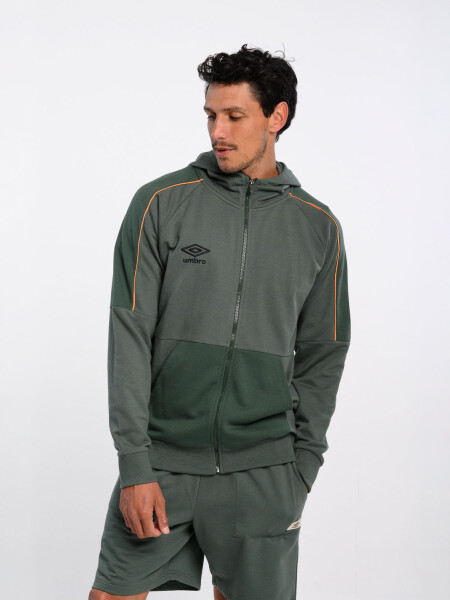 Campera Patch Umbro Hombre 0v8