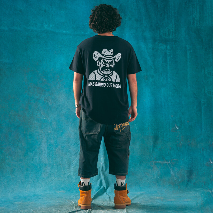 REMERA REGULAR - CORTA BIGOTE REMERA REGULAR - CORTA BIGOTE