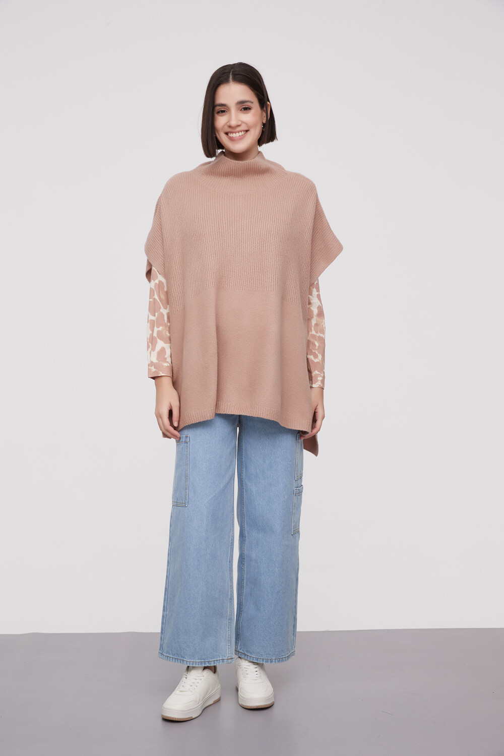 Poncho Amelien Beige Oscuro