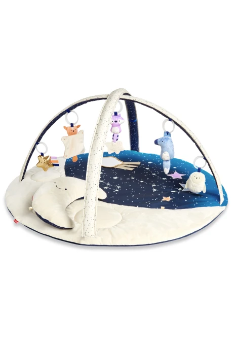 Gimnasio infantil, diseño nubes celestiales Gimnasio infantil, diseño nubes celestiales