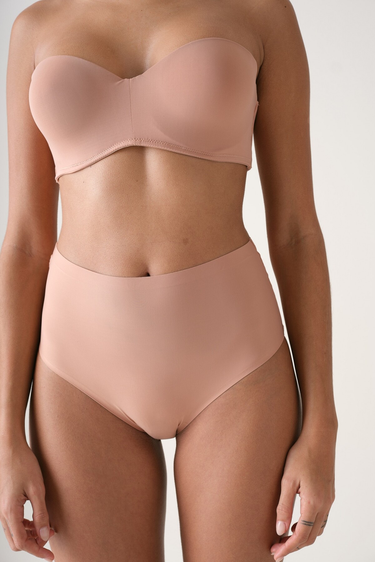 Strapless Invisible Beige