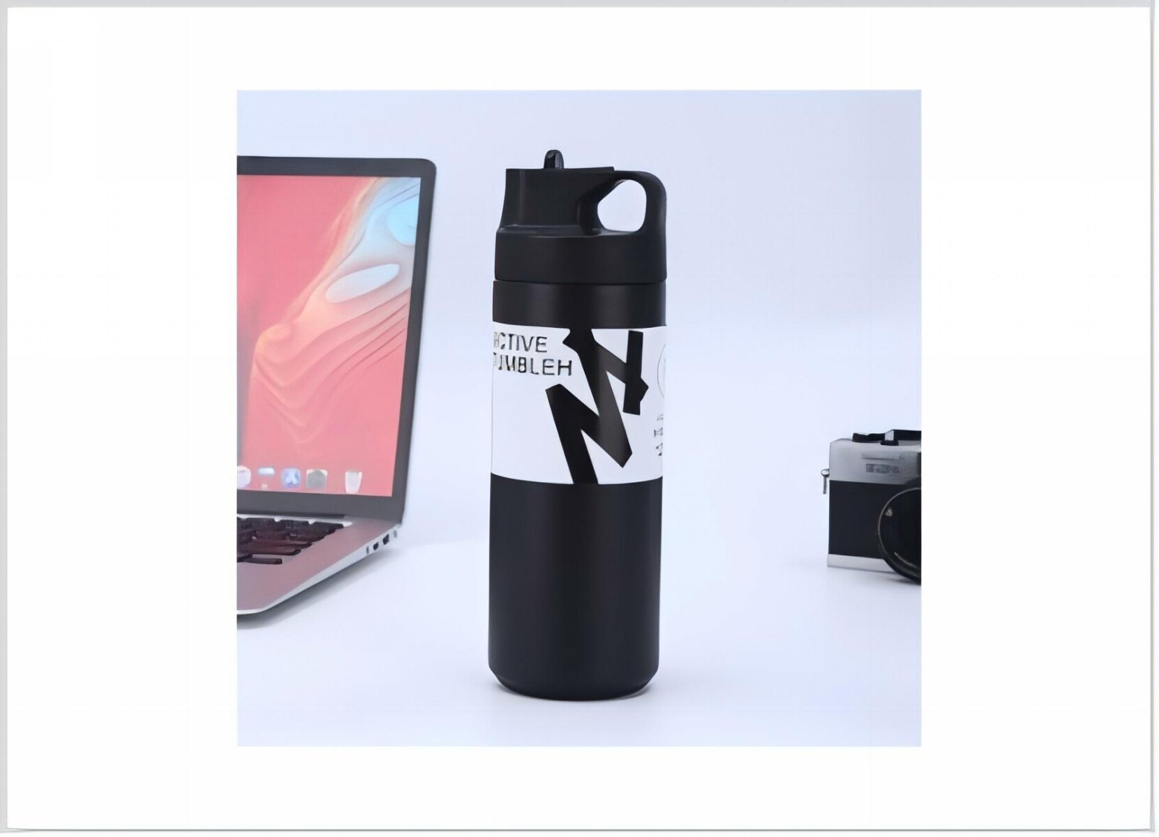 TERMO CON PAJILLA Y BOTELLA INCORPORADA 550 ML (NEGRO) 