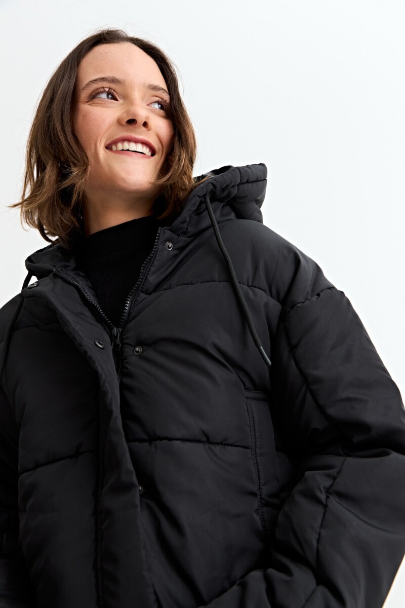 Campera puffer crop NEGRO