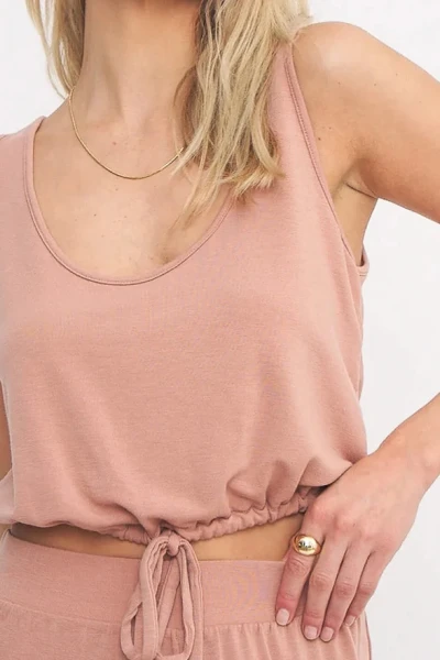 OFF TOPIC SCOOP NECK TANK Crema