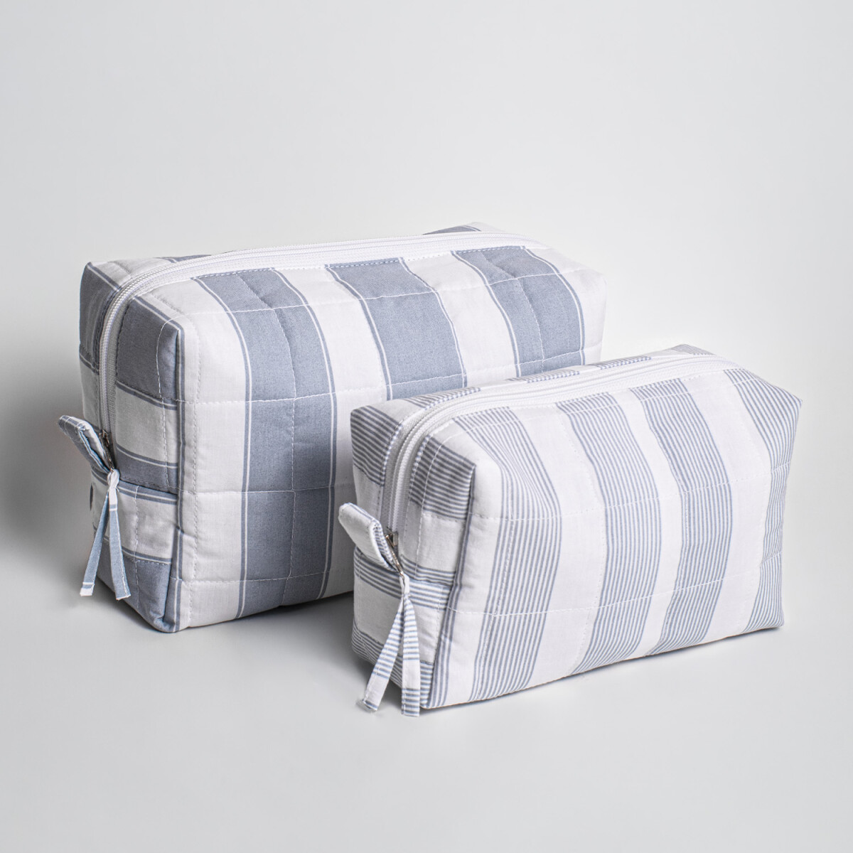Set X2 Necessaires Quinn Col. Bea - Rayas Celestes 