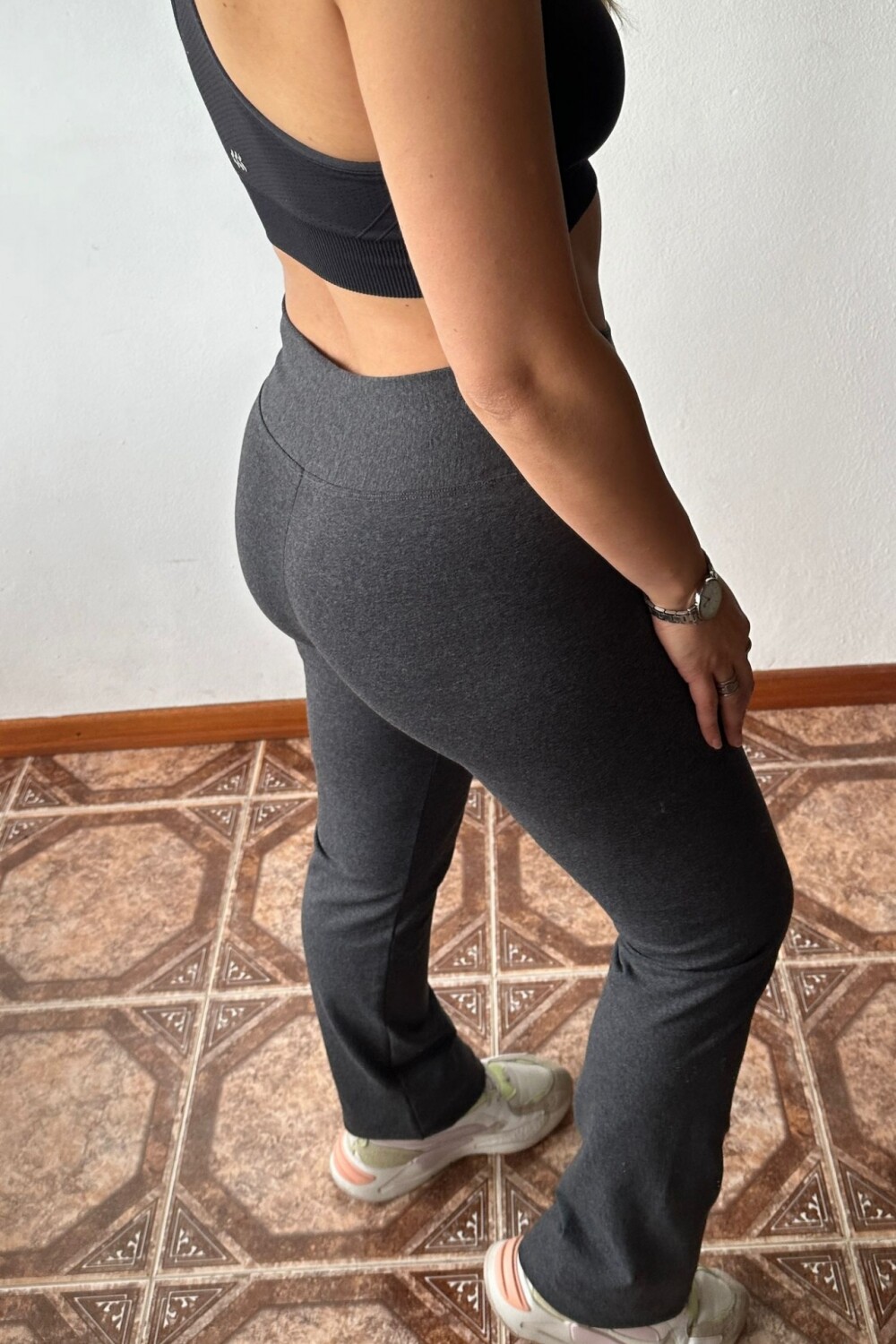 Calza Recta sin felpa Gris oscuro