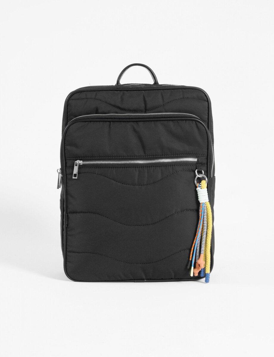 Mochila porta laptop pespunte con llavero - negro 