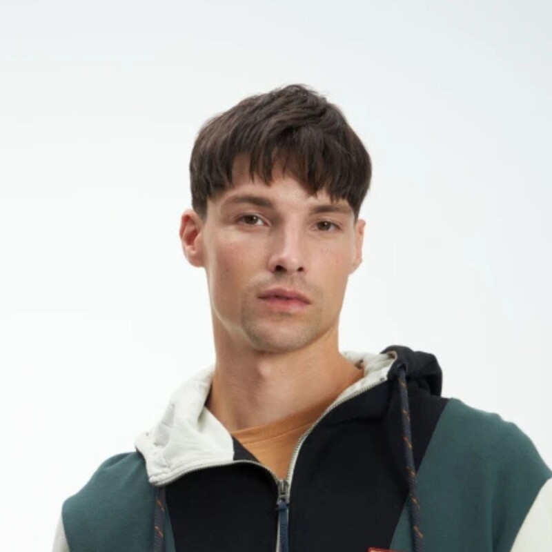 Canguro IAN Uniform Negro
