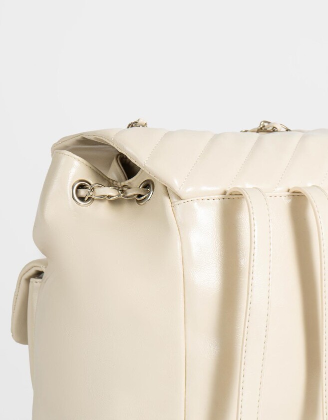 Mochilas Urbanas Puffy Mochila Puffy Con Solapa - Blanco Crudo