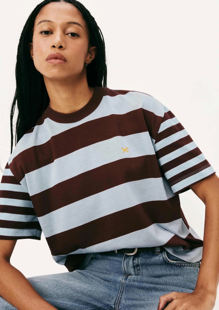 CAMISETA DE RAYAS CON BORDADO - MULTICOLOR 