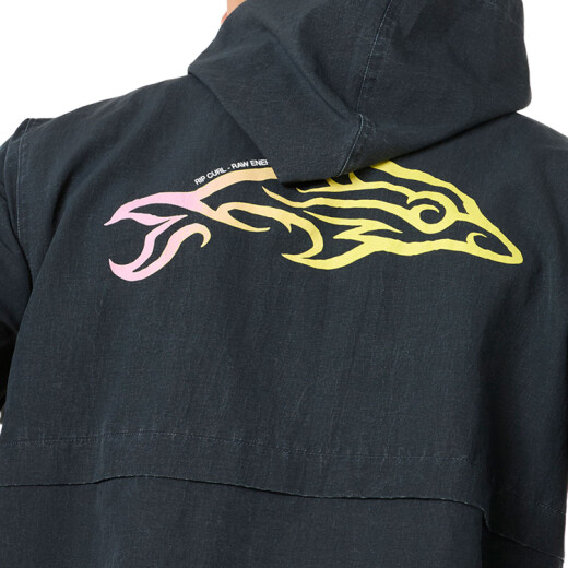Campera Rip Curl Raw Energy Dolphin Love - Negro Campera Rip Curl Raw Energy Dolphin Love - Negro