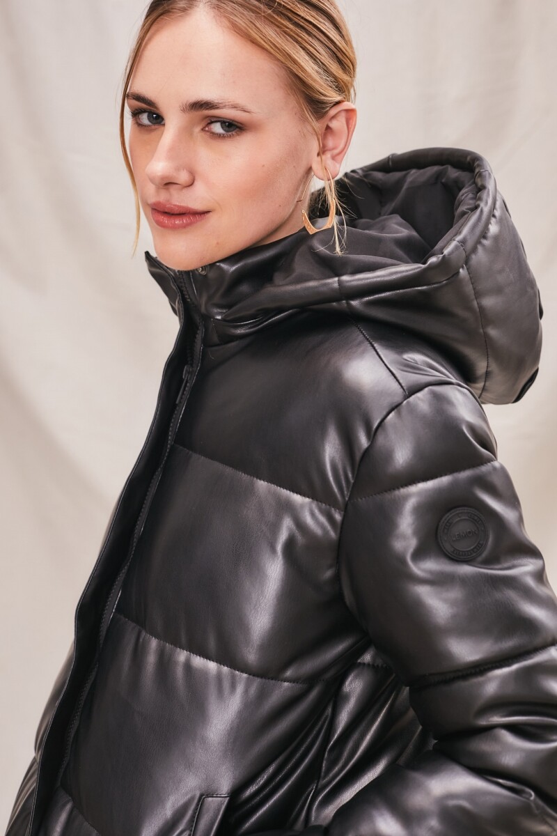 Campera Capitoneada Cuero Vegano Negro