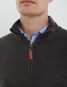 470415 REMERA HARRINGTON LABEL Gris Oscuro Melange