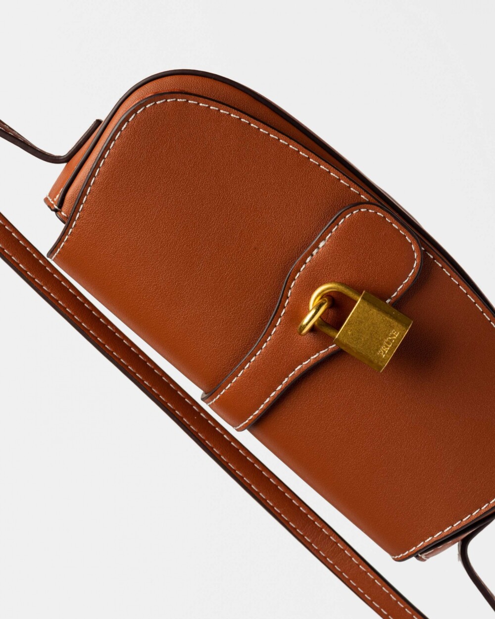 Mini Bag Celina en Efecto Cuero Liso Marron