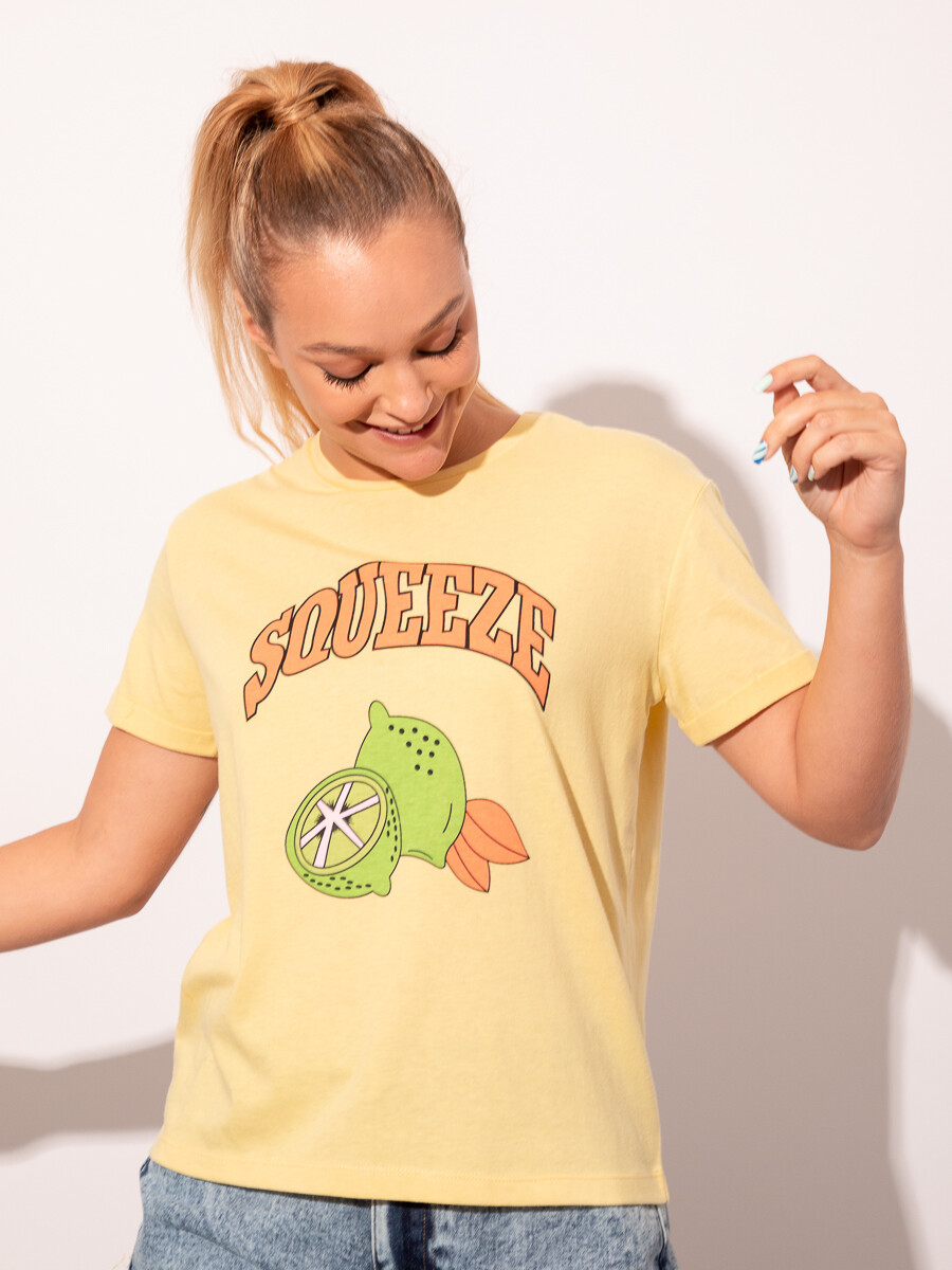 REMERA SQUEEZE - Amarillo 