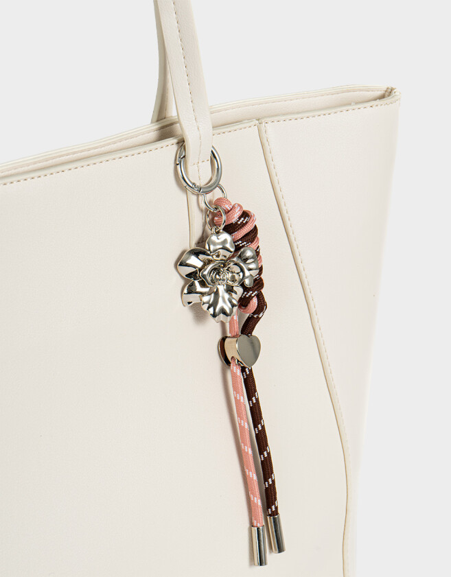 Shopper Cartera Shopper Con Charm - Blanco Crudo