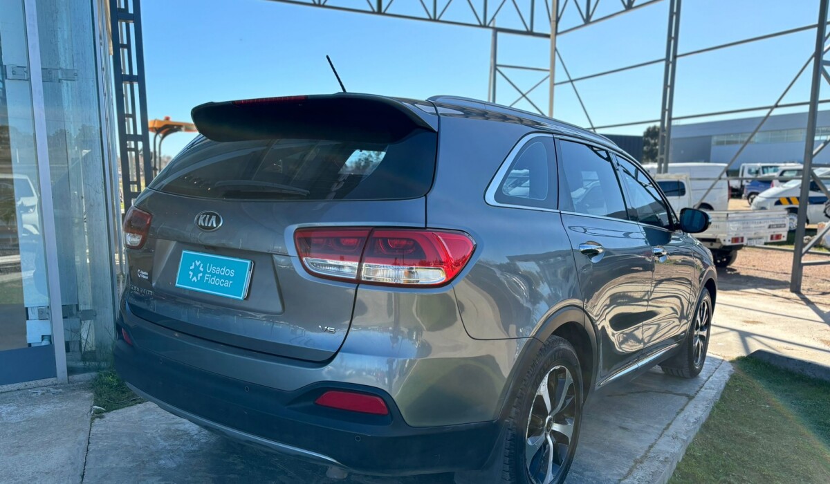 Kia Sorento SX AT 3.4 7Plz - 2016 Kia Sorento SX AT 3.4 7Plz - 2016