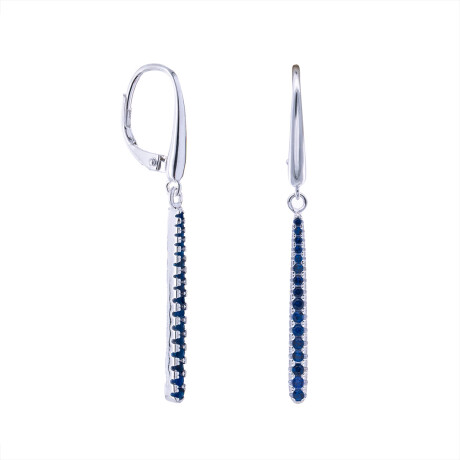 Par de caravanas de plata 925 con circonias. Par de caravanas de plata 925 con circonias.