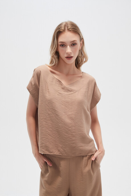 Blusa Elaisa Beige Oscuro