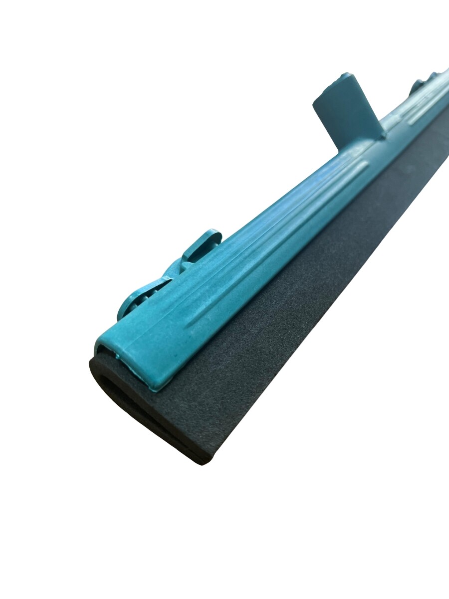 ESCOBAS Y LAMPAZOS cabo madera n3