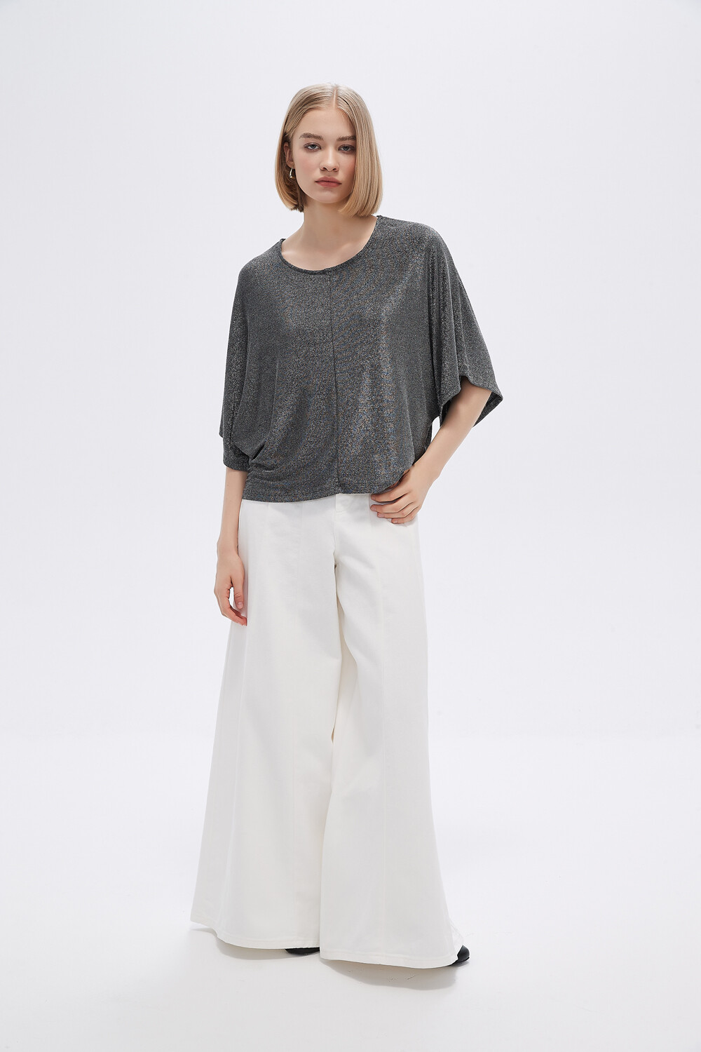Remera Banjee Gris Oscuro