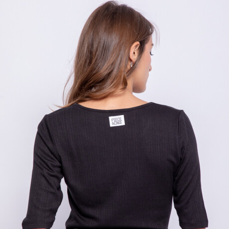 REMERA BERAT Negro