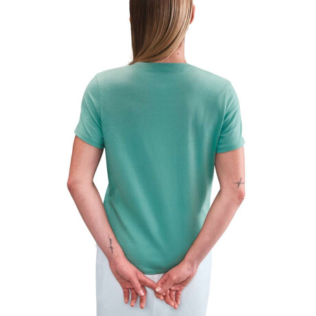 Remera Nike Sportswear Club Essentials Wo de Mujer Multicolor