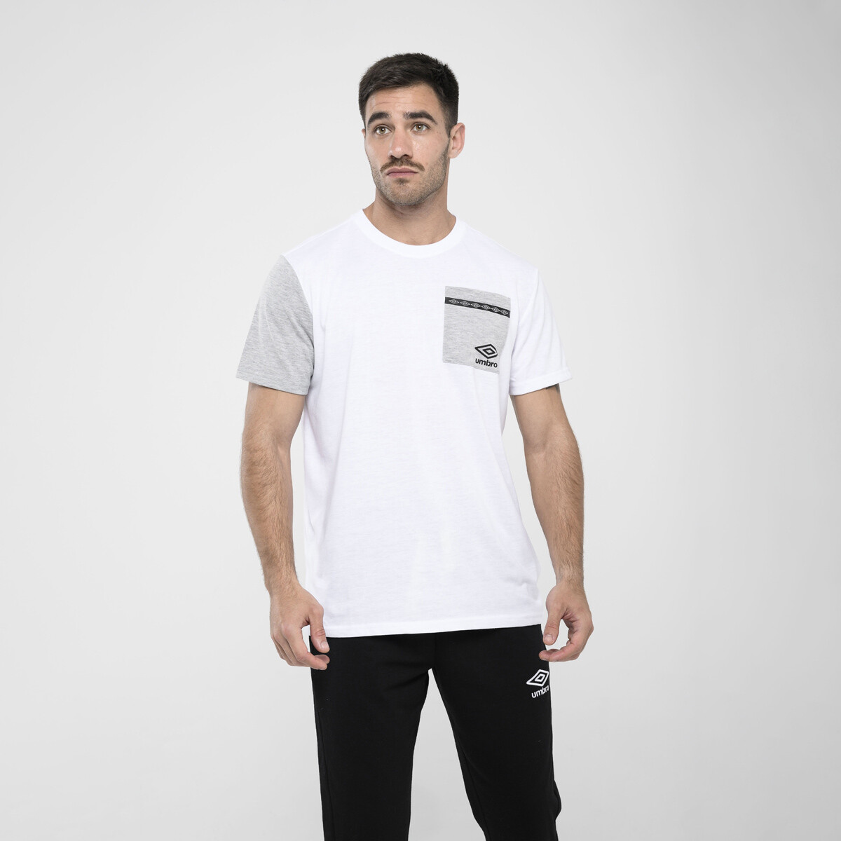 Remera Pocket Umbro Hombre - Bla 