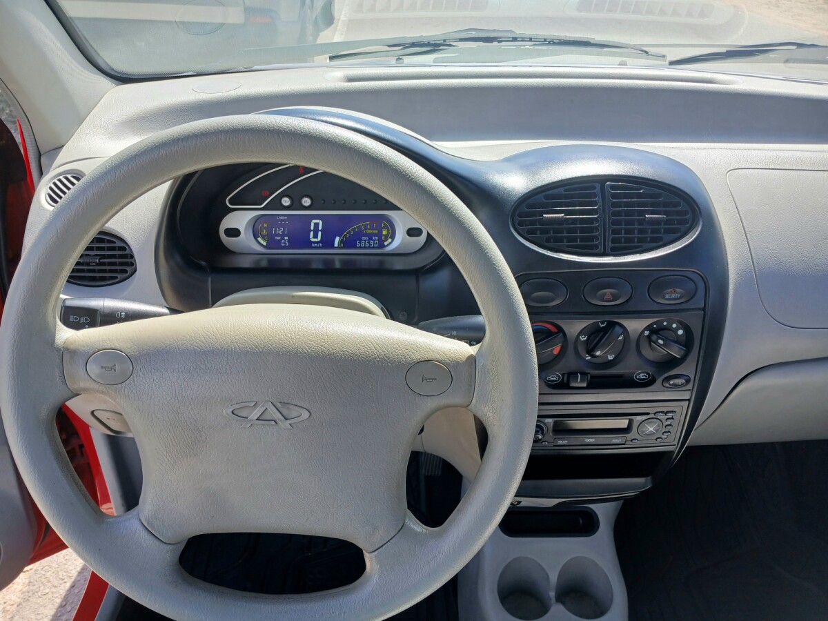 Chery QQ3 1.1 EXCELENTE ESTADO! | Permuta / Financia Chery QQ3 1.1 EXCELENTE ESTADO! | Permuta / Financia