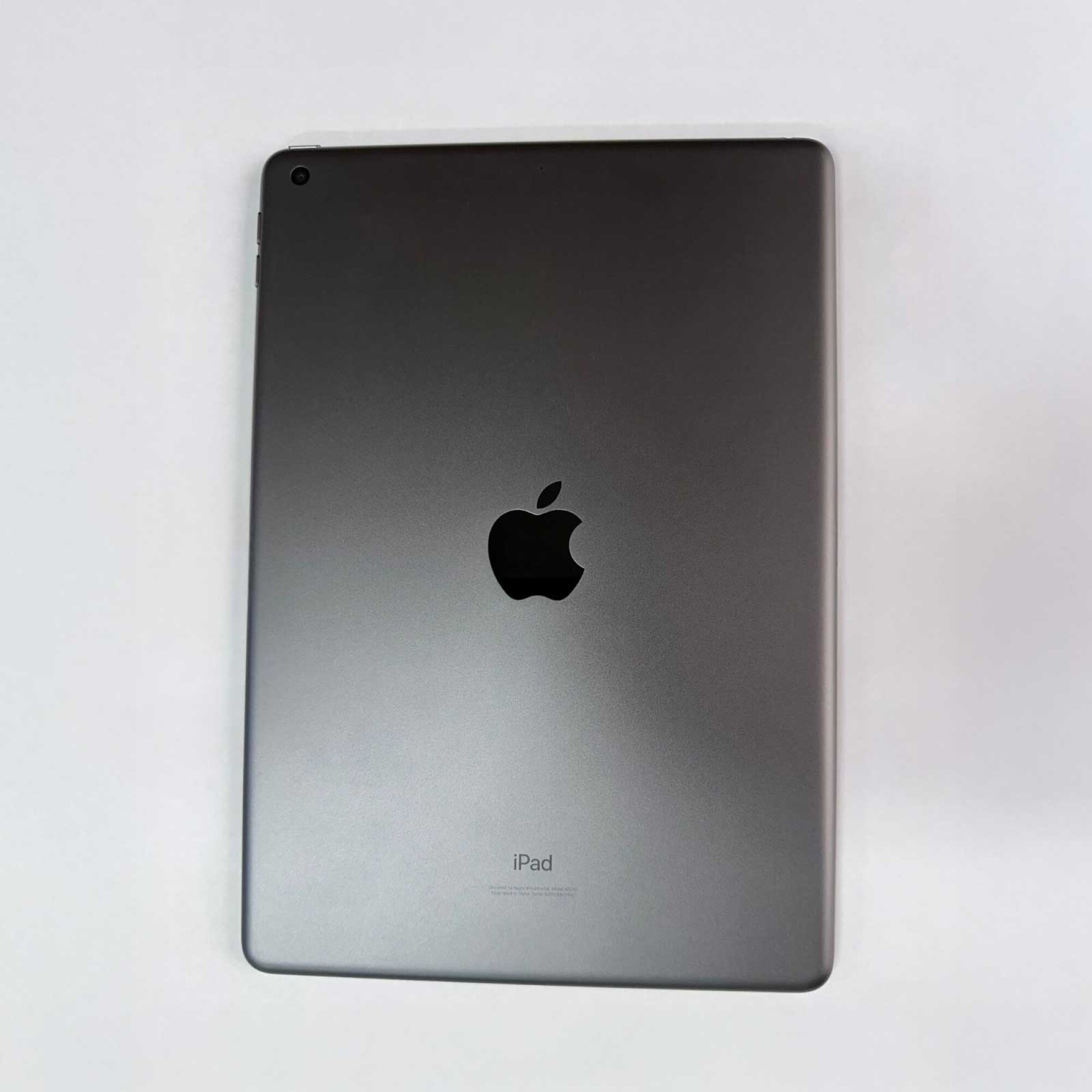 iPad 8th Generation 32 GB - WiFi — denuevo