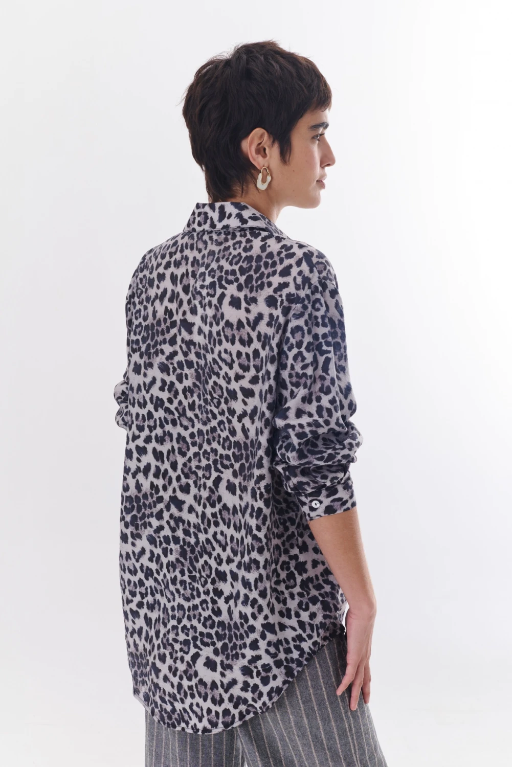 CAMISA JULIETA ANIMAL negro 3