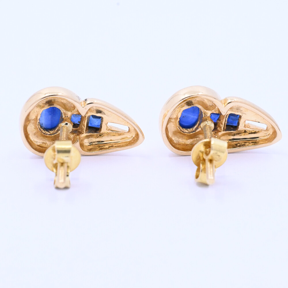 Caravanas oro 18k con zafiros azules cabujón y carré. Caravanas oro 18k con zafiros azules cabujón y carré.