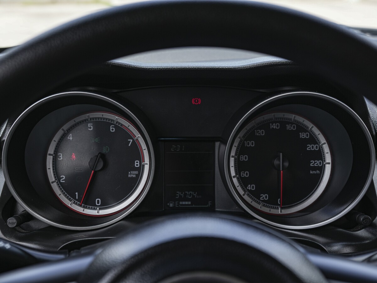 Suzuki Swift GL 1.2 Extra Full| Permuta / Financia Suzuki Swift GL 1.2 Extra Full| Permuta / Financia