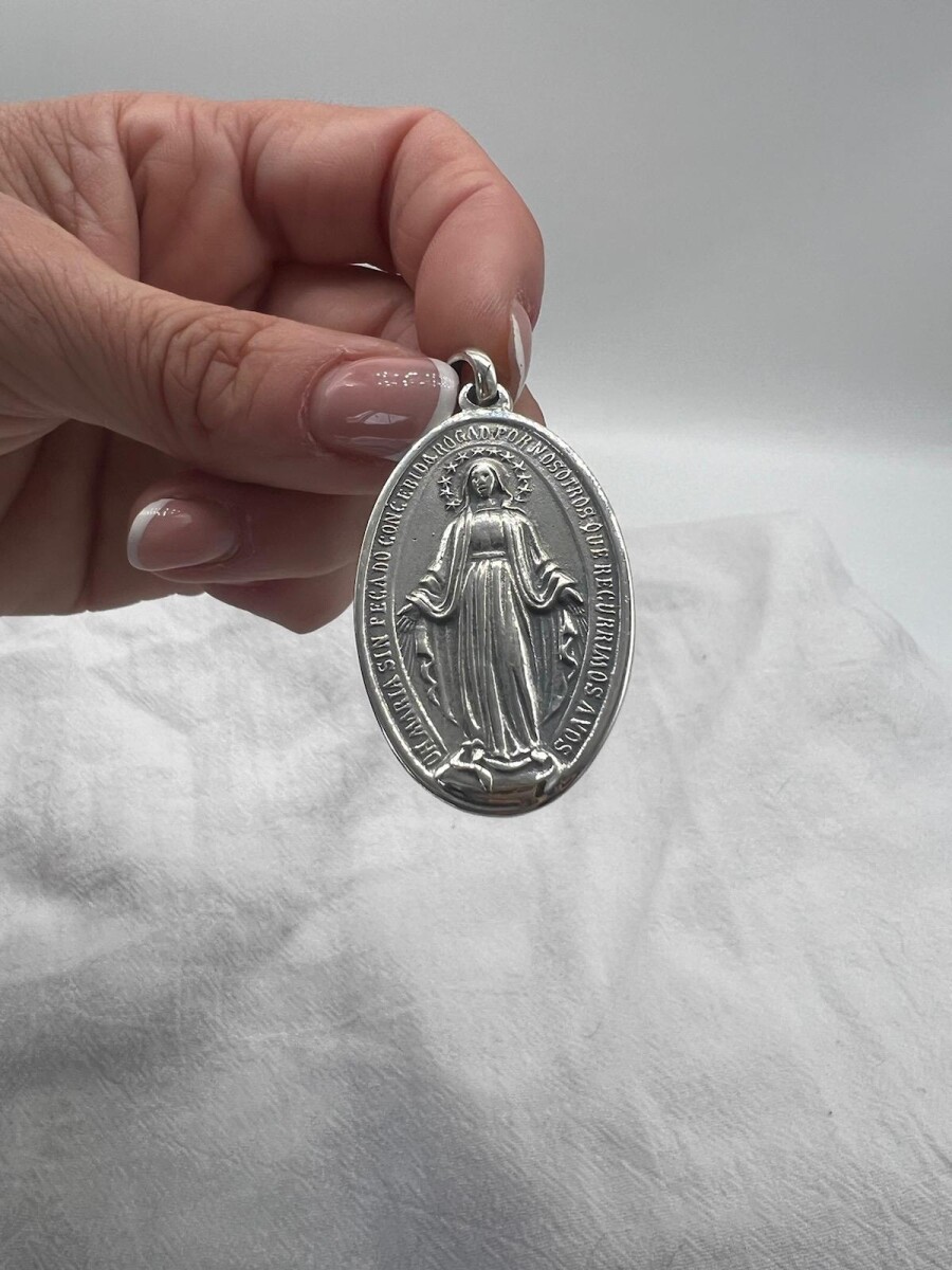 Medalla Virgen Milagrosa en Plata 925 