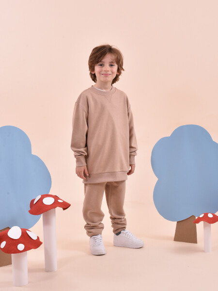 BUZO TOMÁS BOY BEIGE OSCURO