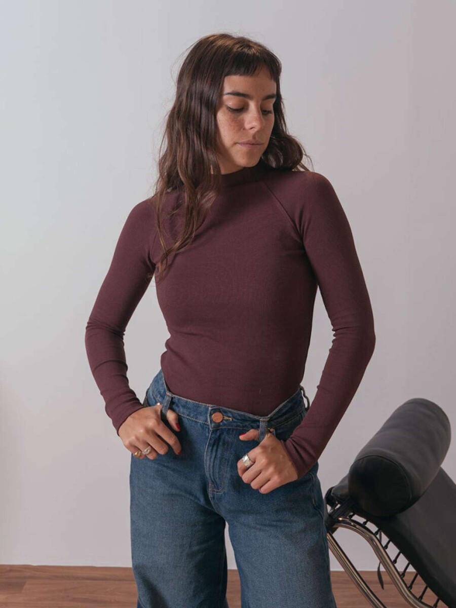 Camiseta Slim - Brownie 