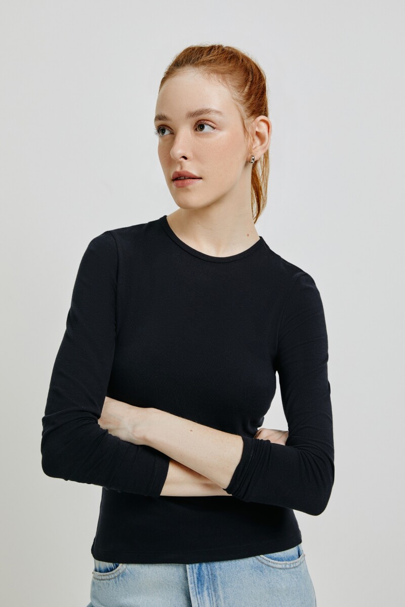 BLUSA ML FEM - PRETO ESCURO 