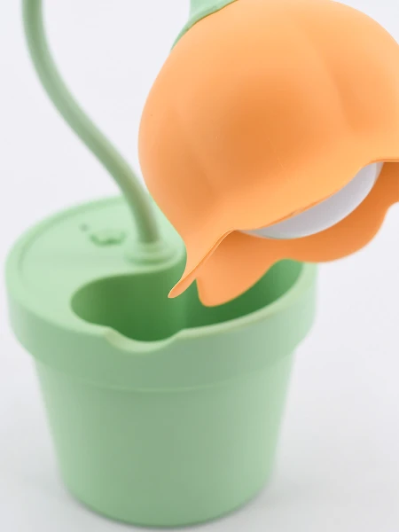 LAMPARA DE ESCRITORIO MACETA VERDE
