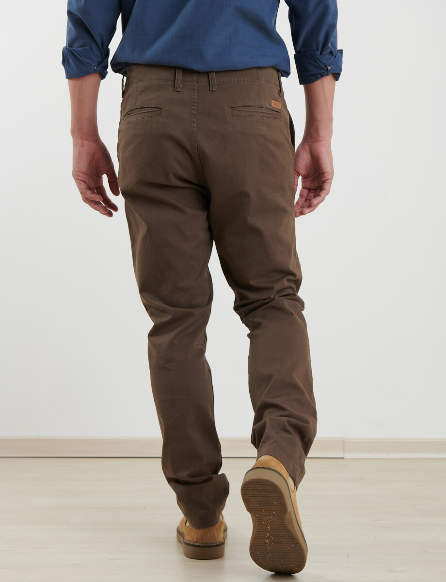 080422 PANTALÓN SPORT S/PINZAS HARRY Marron