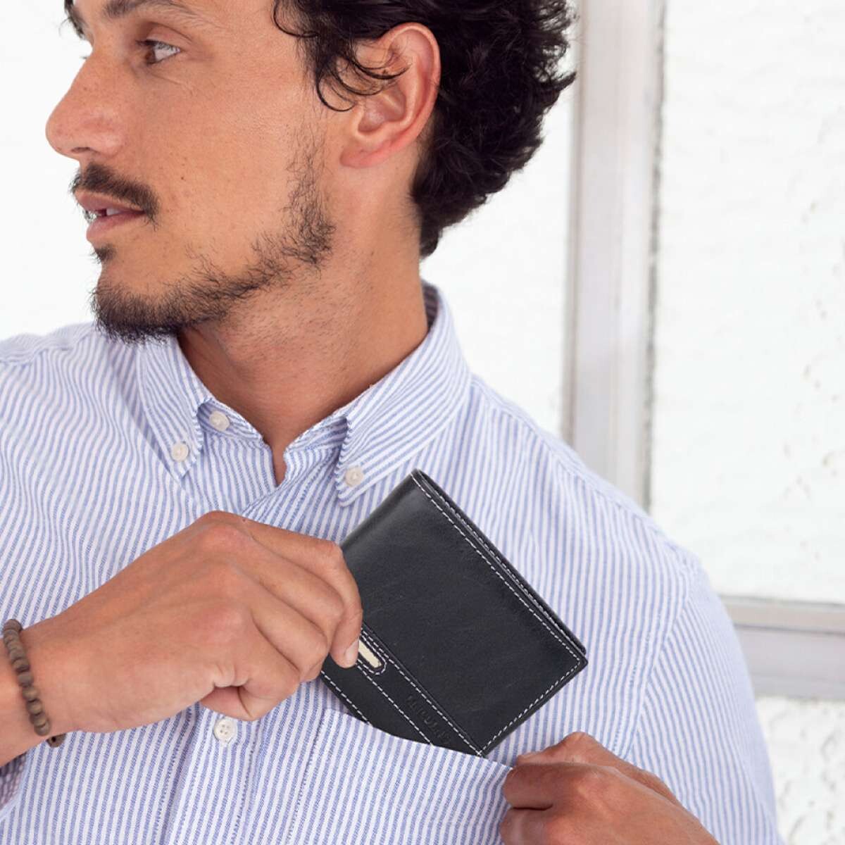 Billetera Nefertiri - Negro 