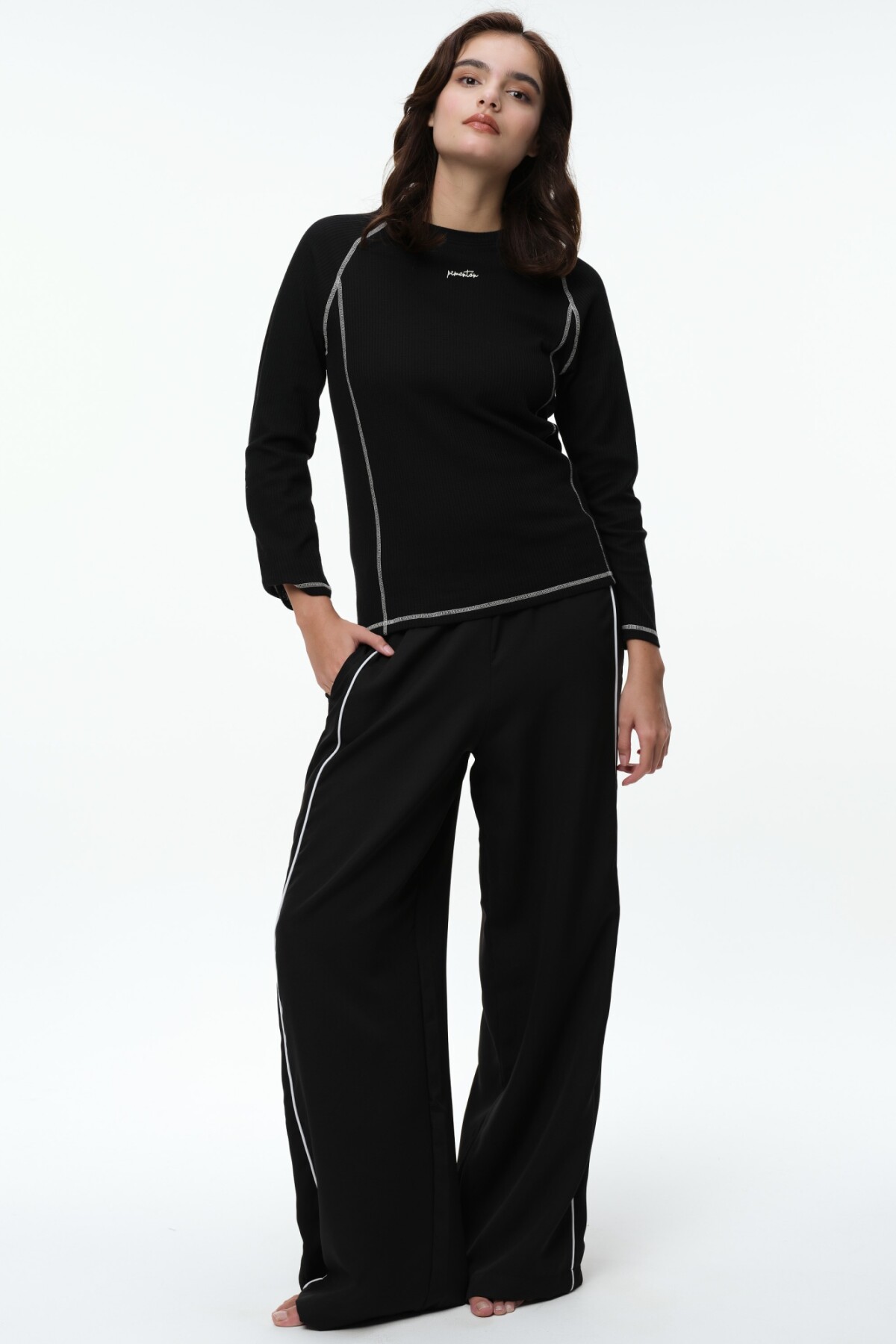 Remera Peggy Negro